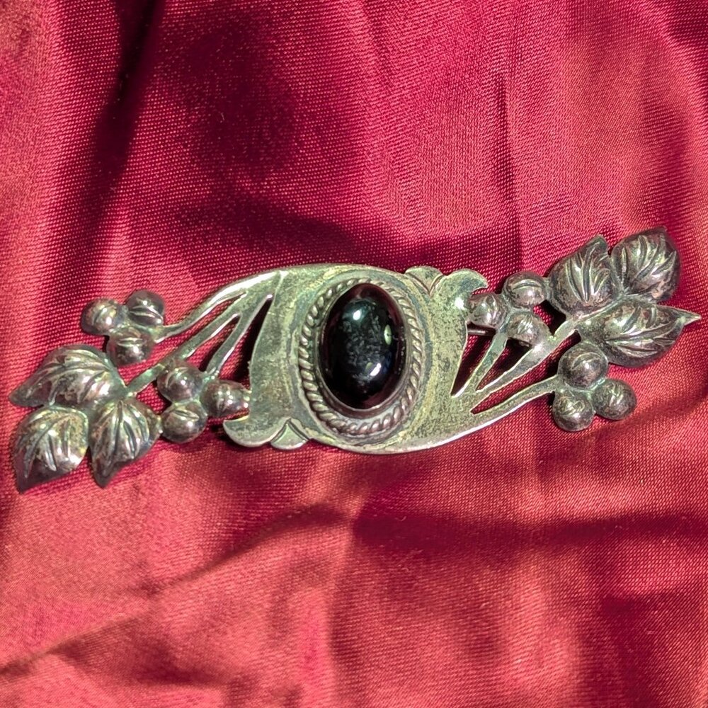 Vintage "Mexico Silver" and Black Onyx Brooch with Leaves + Berries/Buds detail